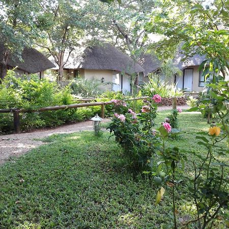 Chobe Sunset Chalets Lesoma Экстерьер фото