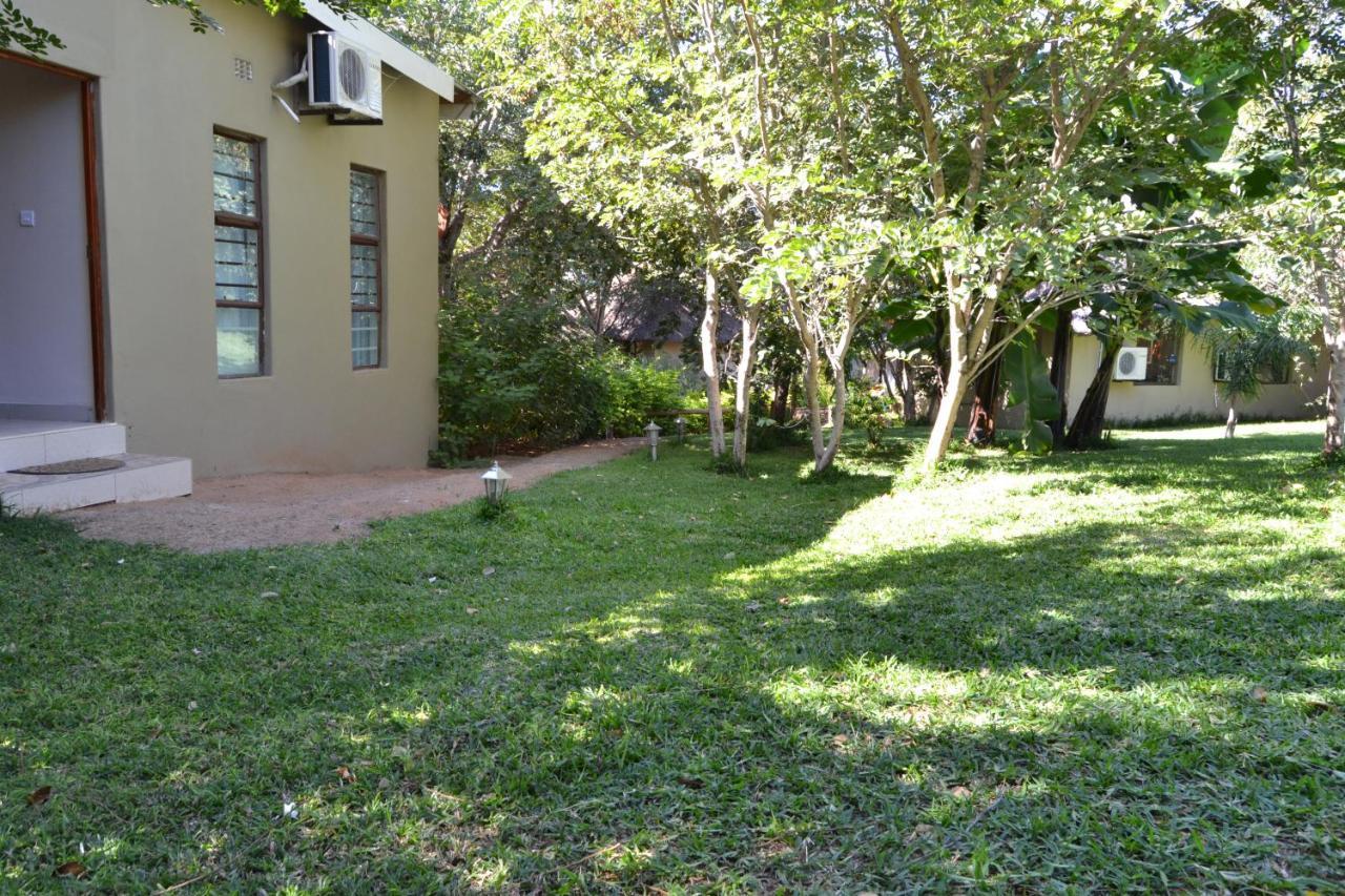 Chobe Sunset Chalets Lesoma Экстерьер фото