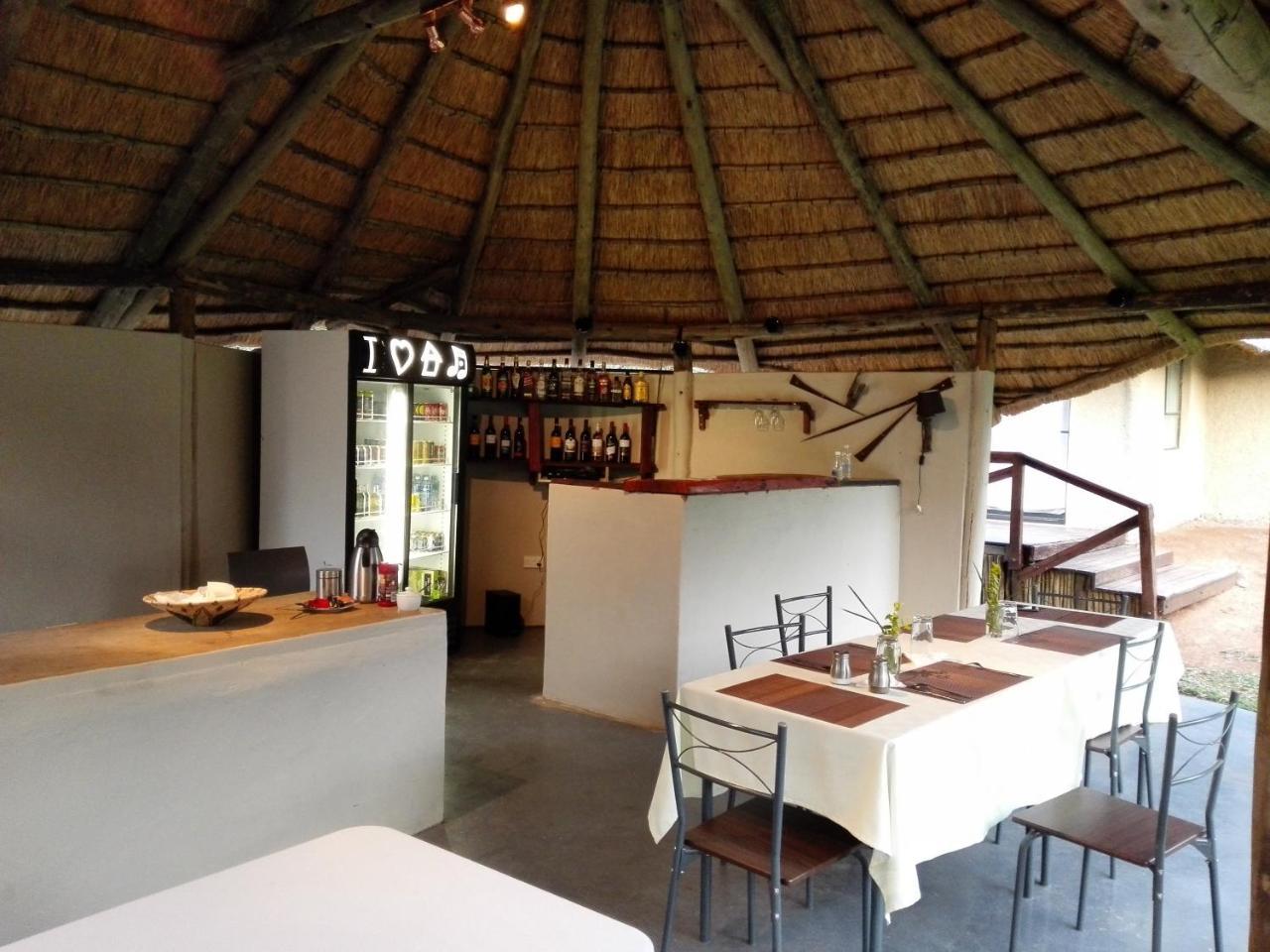 Chobe Sunset Chalets Lesoma Экстерьер фото
