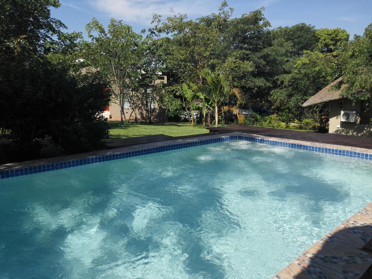 Chobe Sunset Chalets Lesoma Экстерьер фото