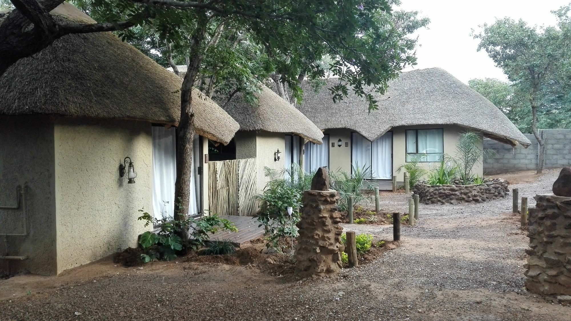Chobe Sunset Chalets Lesoma Экстерьер фото